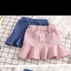 NWT Ruffle skort
